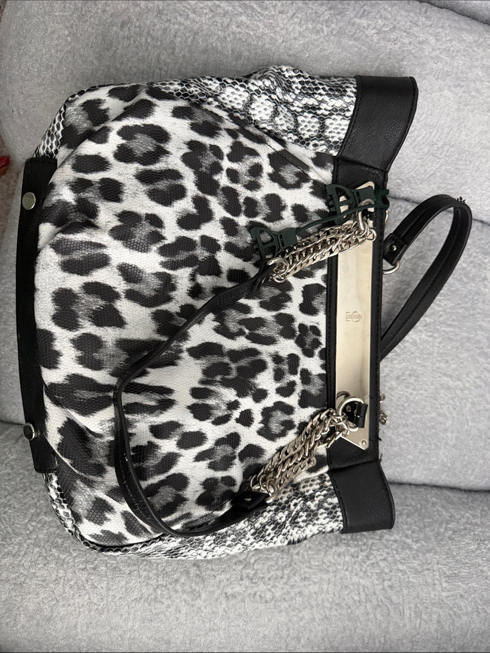 Black & White Leopard Print Chain-Handle Women’s Shoulder Bag